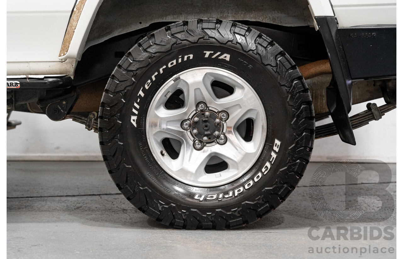 1/2009 Toyota Landcruiser GXL (4x4) VDJ76R 09 Upgrade 4d Wagon White Turbo Diesel V8 4.5L