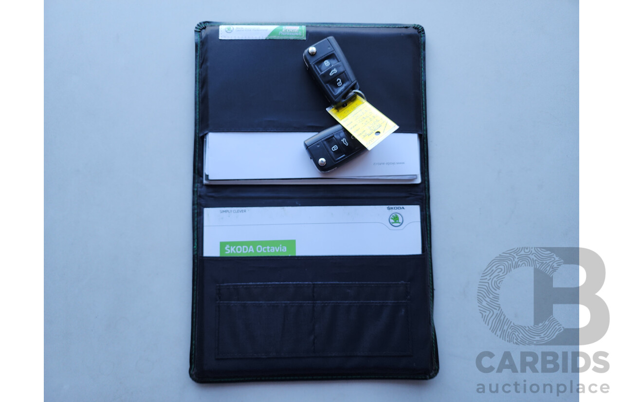 04/2014 Skoda Octavia 103 TSI AMBITION PLUS FWD NE 5D Hatchback White 1.4L