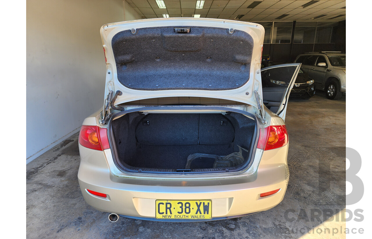 01/2005 Mazda Mazda3 MAXX SPORT FWD BK 4D Sedan Silver 2.0L