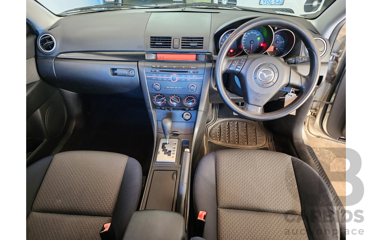 01/2005 Mazda Mazda3 MAXX SPORT FWD BK 4D Sedan Silver 2.0L