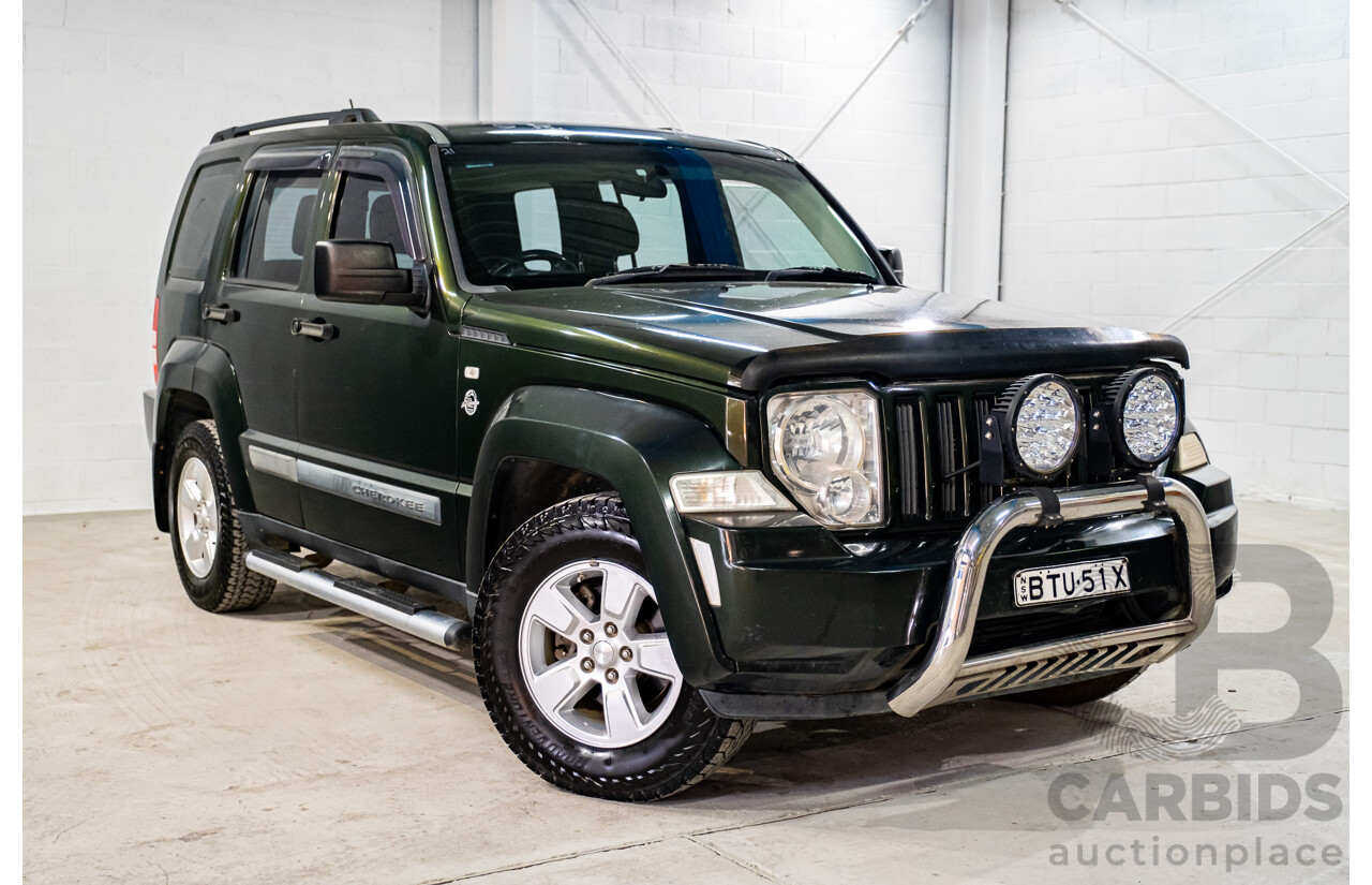 12/2010 Jeep Cherokee Sport (4x4) KK 4d Wagon Metallic Green V6 3.7L
