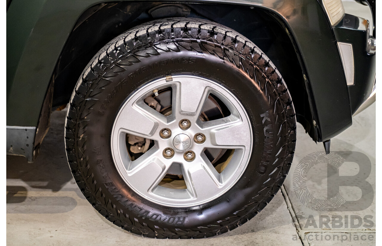 12/2010 Jeep Cherokee Sport (4x4) KK 4d Wagon Metallic Green V6 3.7L