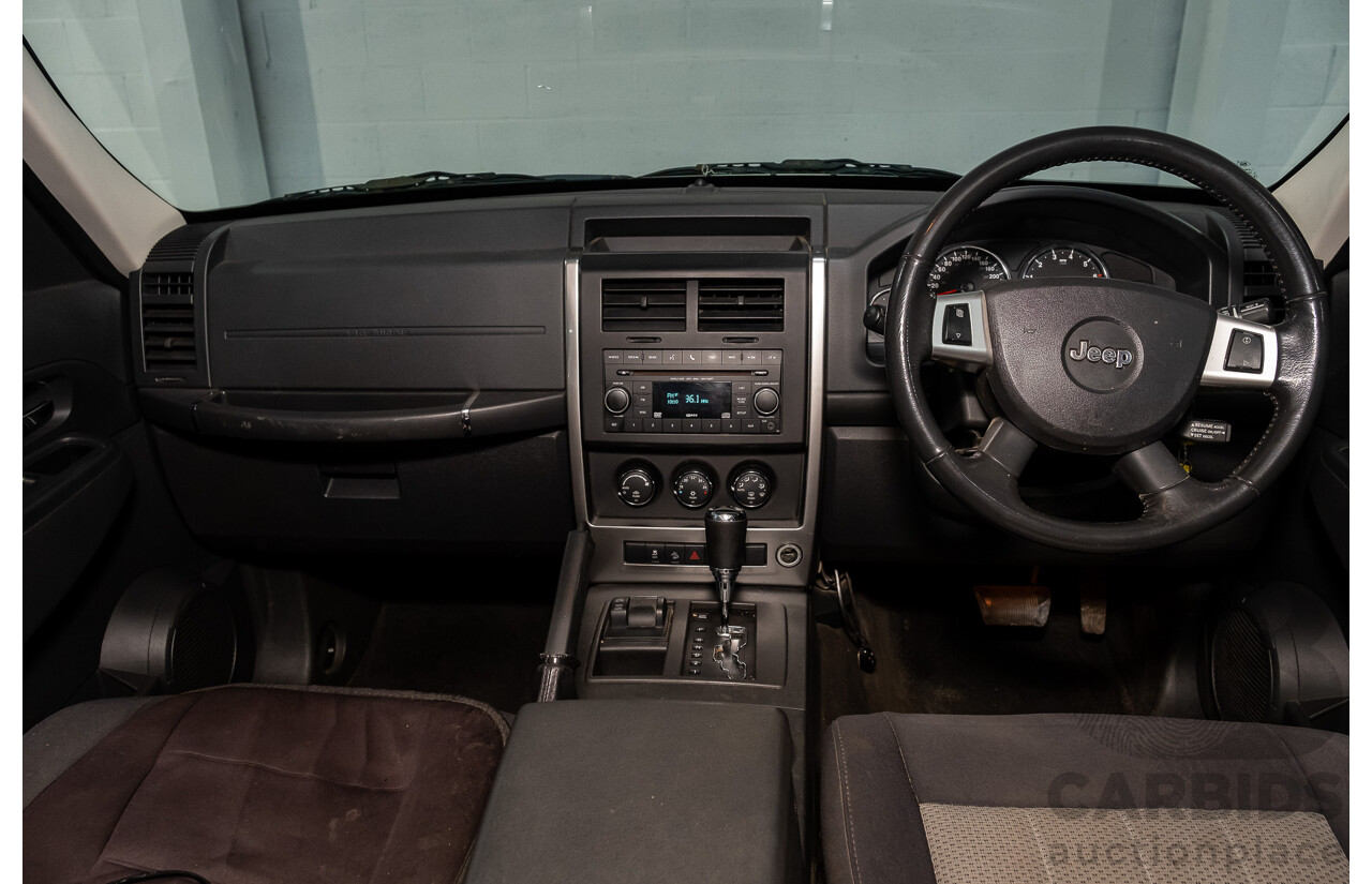 12/2010 Jeep Cherokee Sport (4x4) KK 4d Wagon Metallic Green V6 3.7L