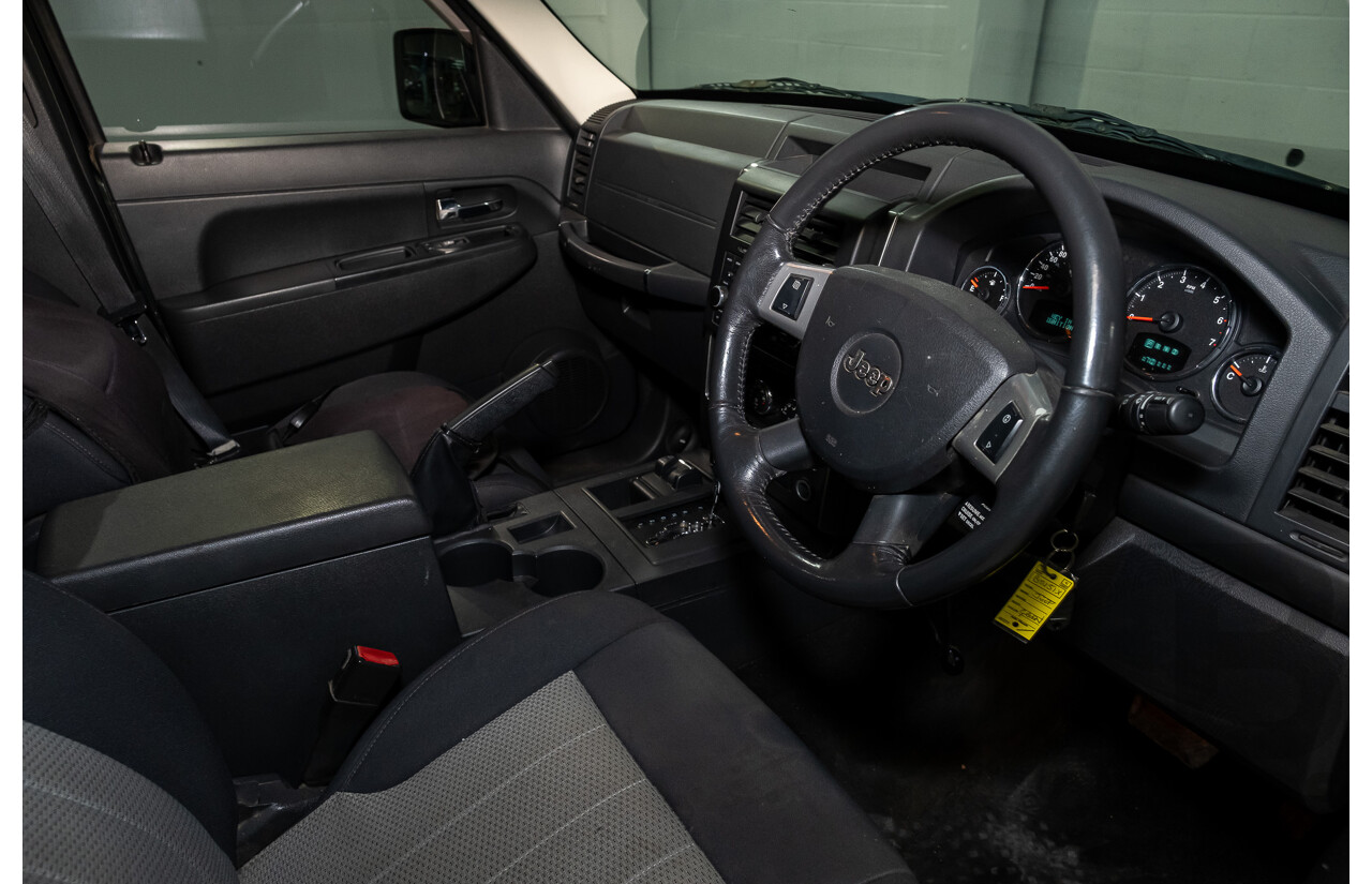 12/2010 Jeep Cherokee Sport (4x4) KK 4d Wagon Metallic Green V6 3.7L