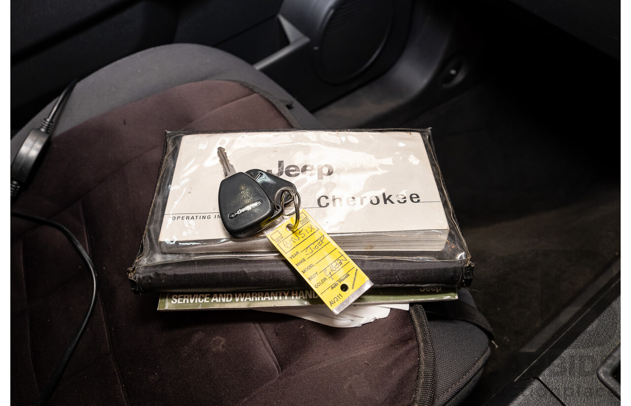 12/2010 Jeep Cherokee Sport (4x4) KK 4d Wagon Metallic Green V6 3.7L