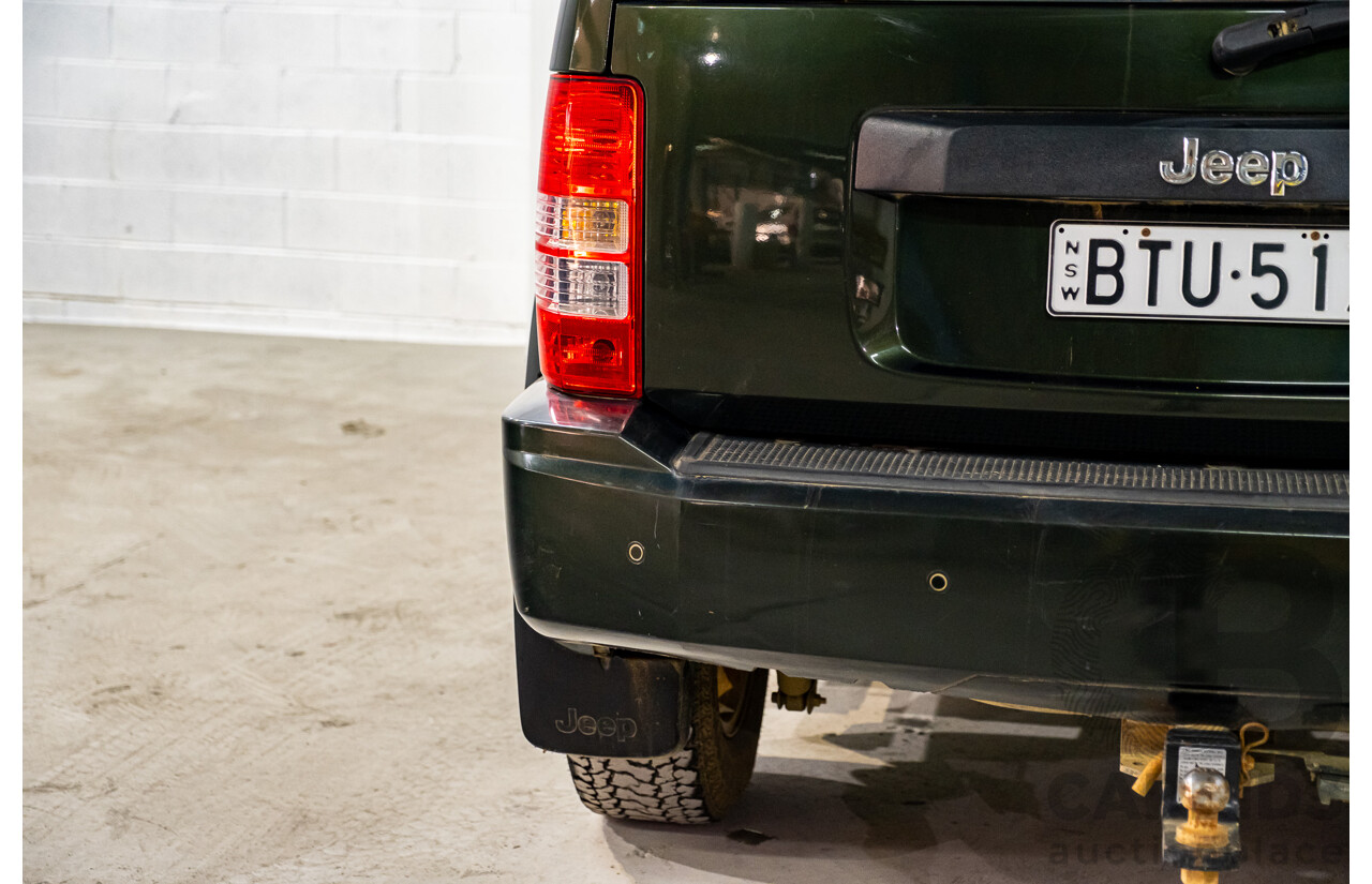 12/2010 Jeep Cherokee Sport (4x4) KK 4d Wagon Metallic Green V6 3.7L