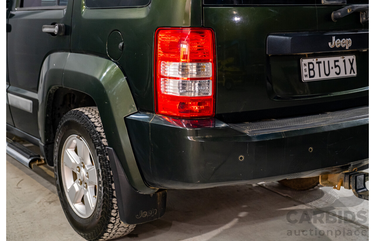 12/2010 Jeep Cherokee Sport (4x4) KK 4d Wagon Metallic Green V6 3.7L