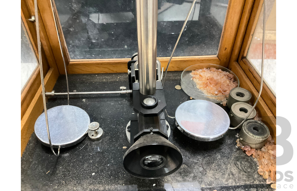 Vintage Sartorius-werke Analytical Balance Scales in Isolation Case Made in Germany