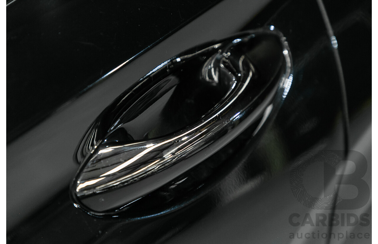 11/2018 Hyundai Santa Fe Highlander (4x4) TM MY19 4d Wagon Phantom Black Turbo Diesel 2.2L - 7 Seater