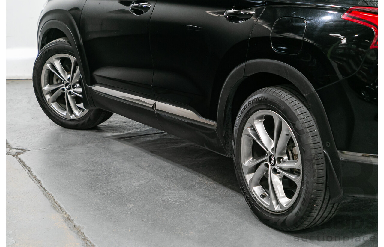 11/2018 Hyundai Santa Fe Highlander (4x4) TM MY19 4d Wagon Phantom Black Turbo Diesel 2.2L - 7 Seater