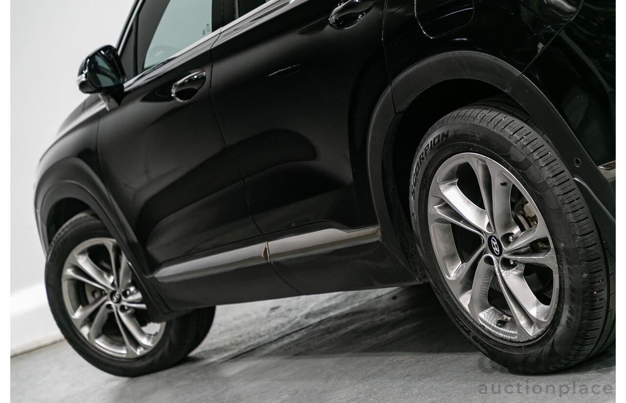 11/2018 Hyundai Santa Fe Highlander (4x4) TM MY19 4d Wagon Phantom Black Turbo Diesel 2.2L - 7 Seater