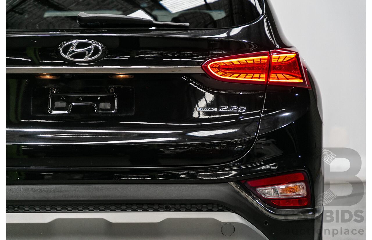 11/2018 Hyundai Santa Fe Highlander (4x4) TM MY19 4d Wagon Phantom Black Turbo Diesel 2.2L - 7 Seater