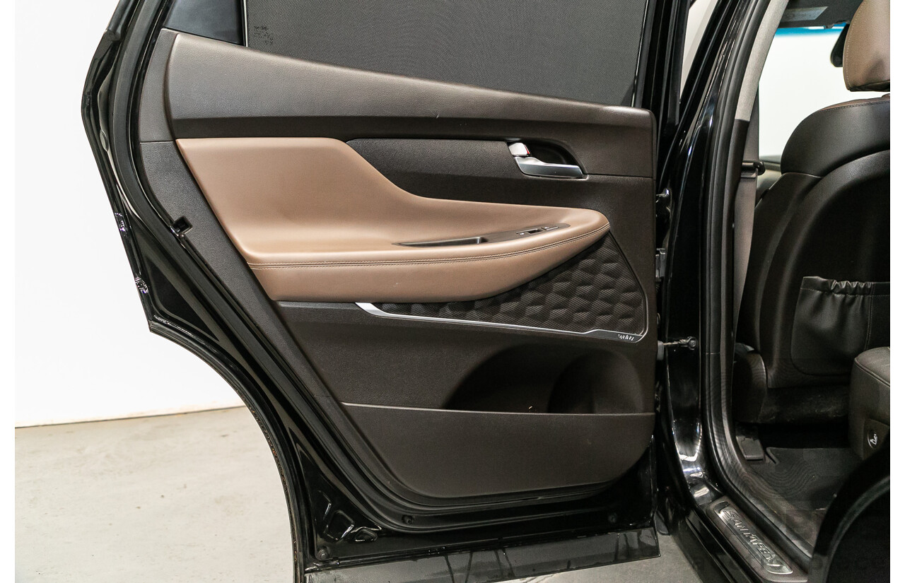 11/2018 Hyundai Santa Fe Highlander (4x4) TM MY19 4d Wagon Phantom Black Turbo Diesel 2.2L - 7 Seater