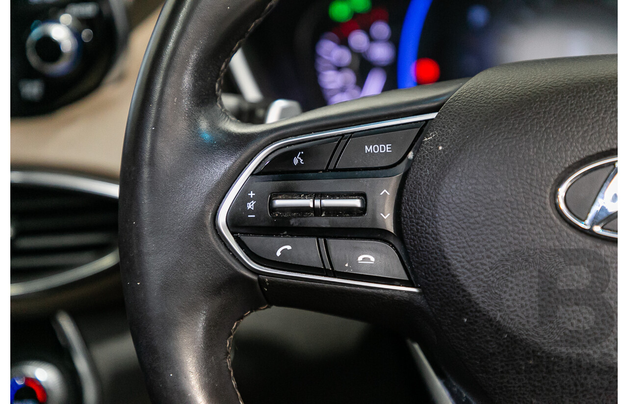 11/2018 Hyundai Santa Fe Highlander (4x4) TM MY19 4d Wagon Phantom Black Turbo Diesel 2.2L - 7 Seater