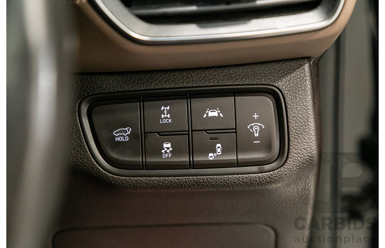 11/2018 Hyundai Santa Fe Highlander (4x4) TM MY19 4d Wagon Phantom Black Turbo Diesel 2.2L - 7 Seater