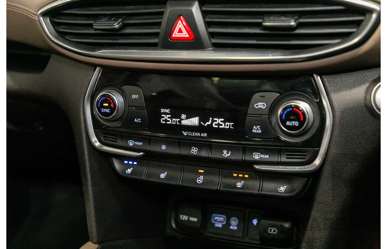 11/2018 Hyundai Santa Fe Highlander (4x4) TM MY19 4d Wagon Phantom Black Turbo Diesel 2.2L - 7 Seater