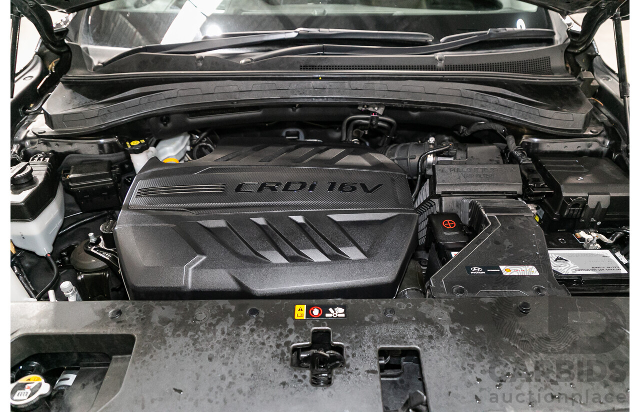 11/2018 Hyundai Santa Fe Highlander (4x4) TM MY19 4d Wagon Phantom Black Turbo Diesel 2.2L - 7 Seater