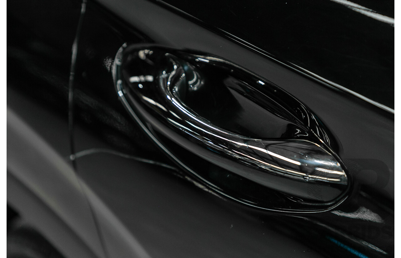 11/2018 Hyundai Santa Fe Highlander (4x4) TM MY19 4d Wagon Phantom Black Turbo Diesel 2.2L - 7 Seater