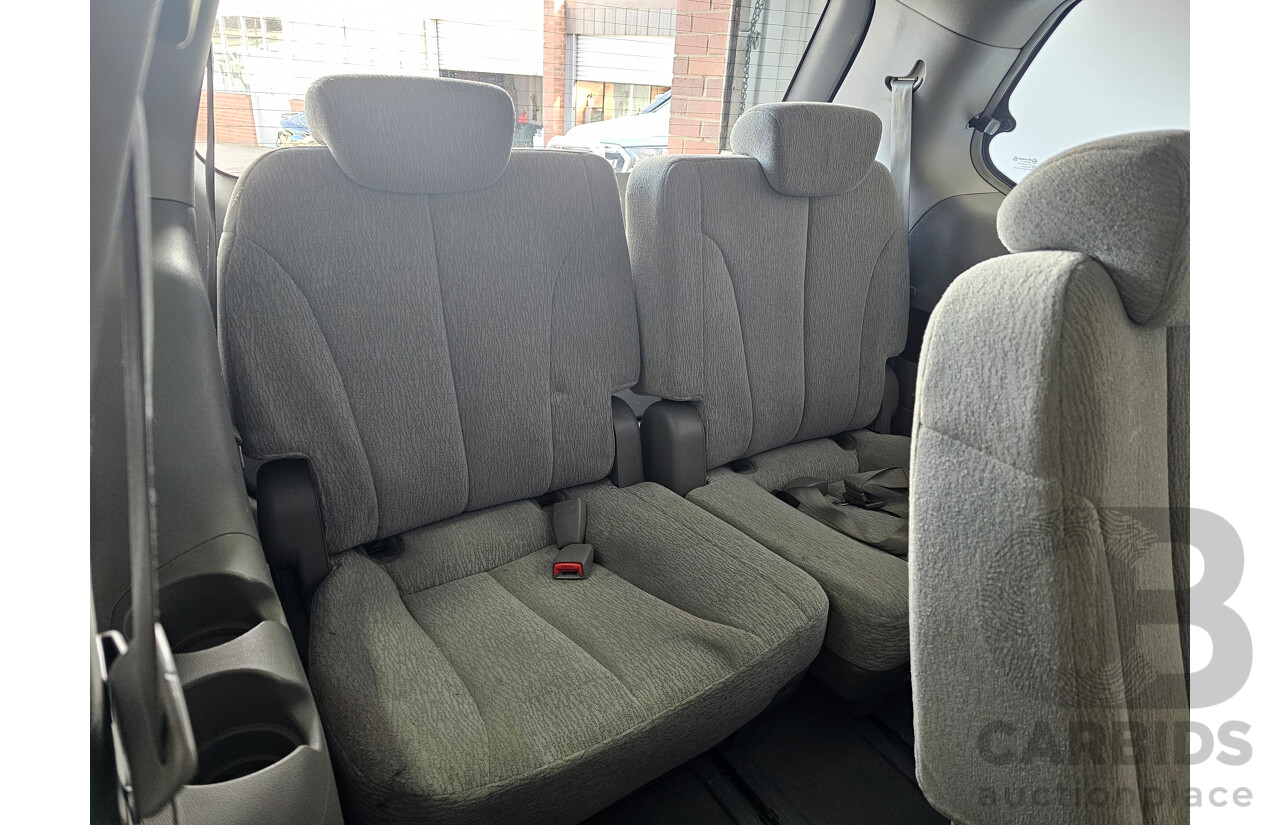 1/2007 Kia Carnival EX VQ 4d Wagon White 2.7L