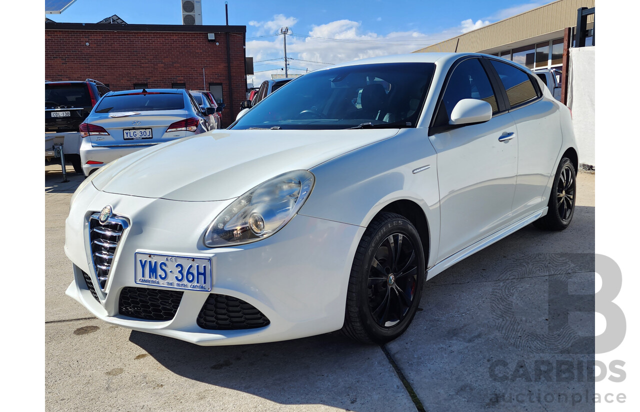 03/2014 Alfa Romeo Giulietta PROGRESSION 1.4 FWD 5D Hatchback White 1.4L