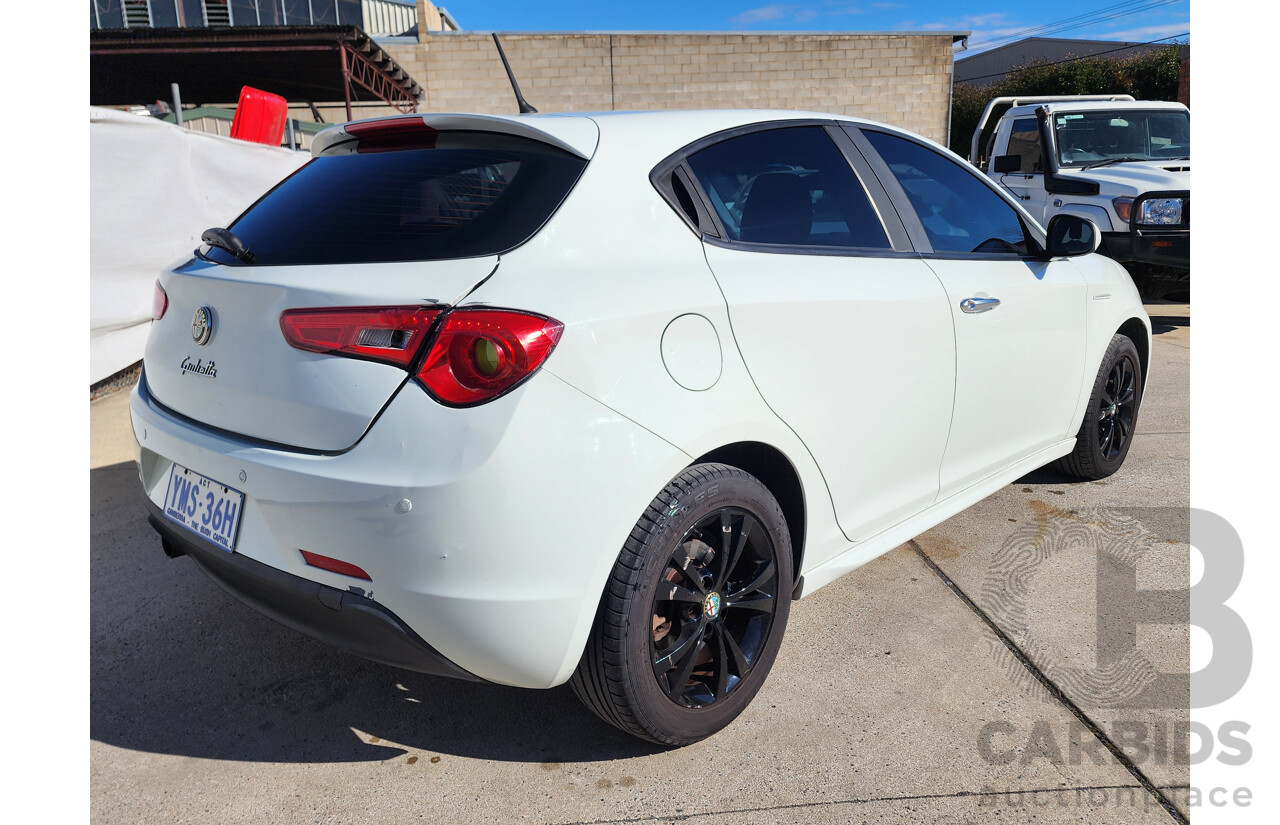 03/2014 Alfa Romeo Giulietta PROGRESSION 1.4 FWD 5D Hatchback White 1.4L