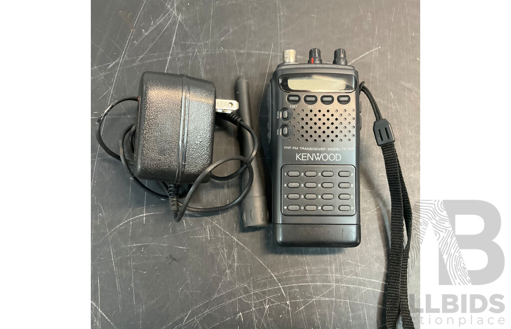KENWOOD TK-208 VF FM Transceiver - Lot of 4