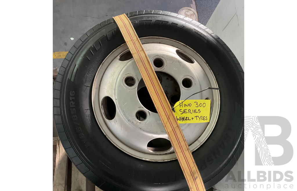 Assorted of 185/85 R16 Wheels & Tyers for HINO 300 Series