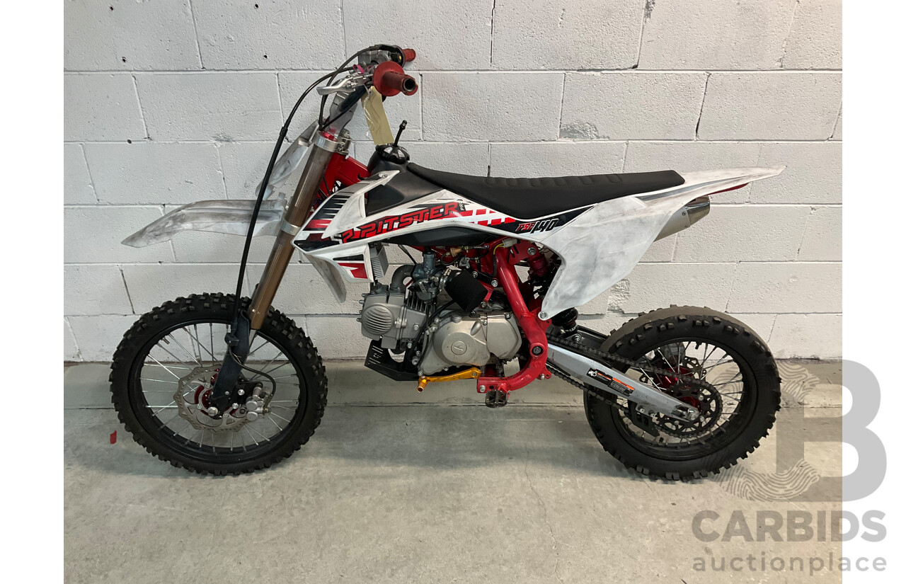 Pitster Pro 140cc Dirt Bike