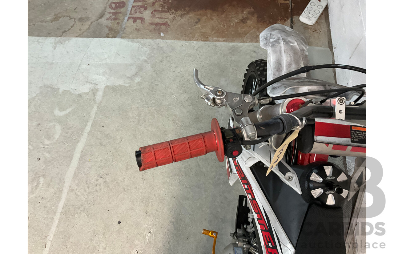 Pitster Pro 140cc Dirt Bike