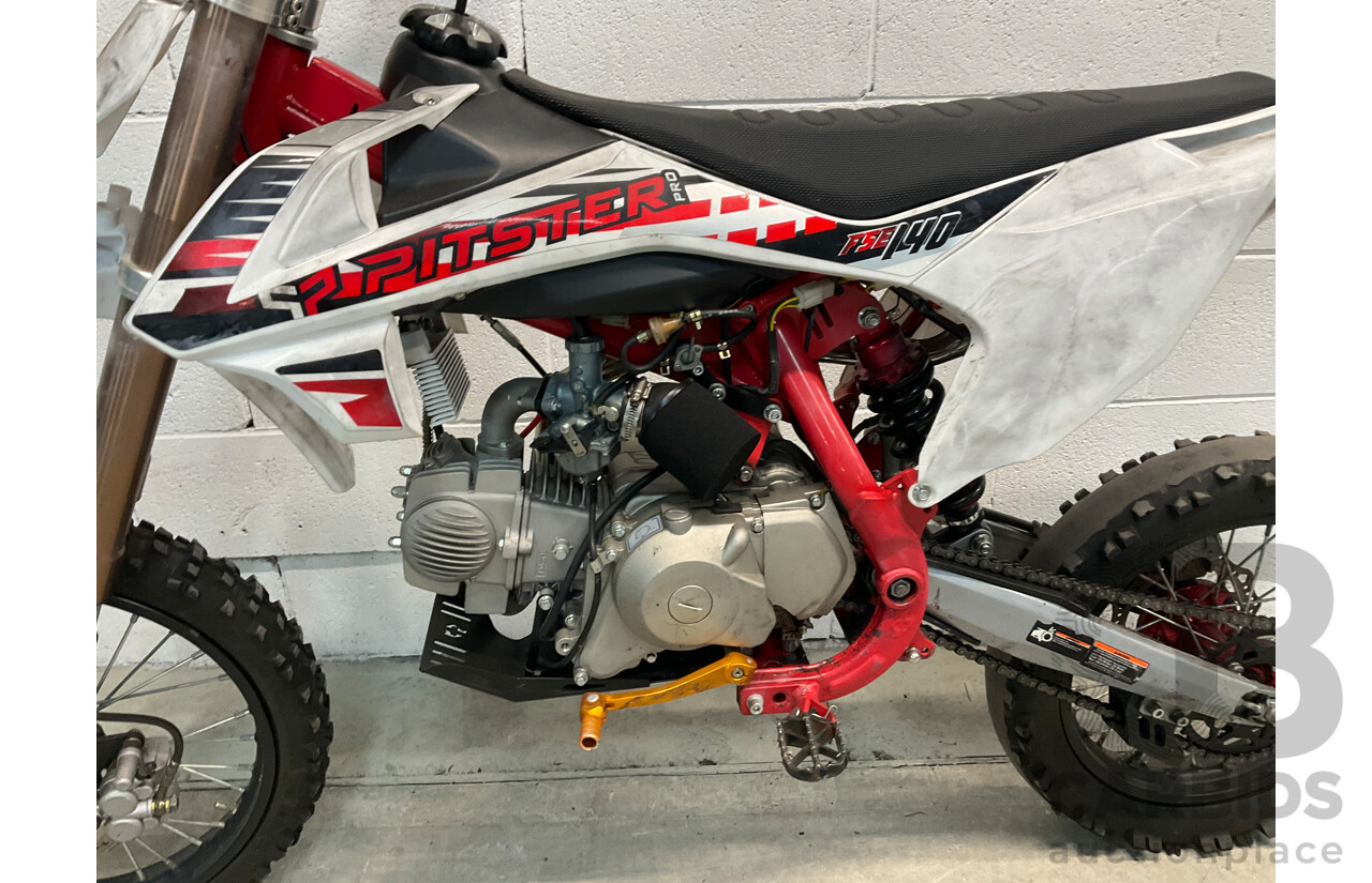 Pitster Pro 140cc Dirt Bike