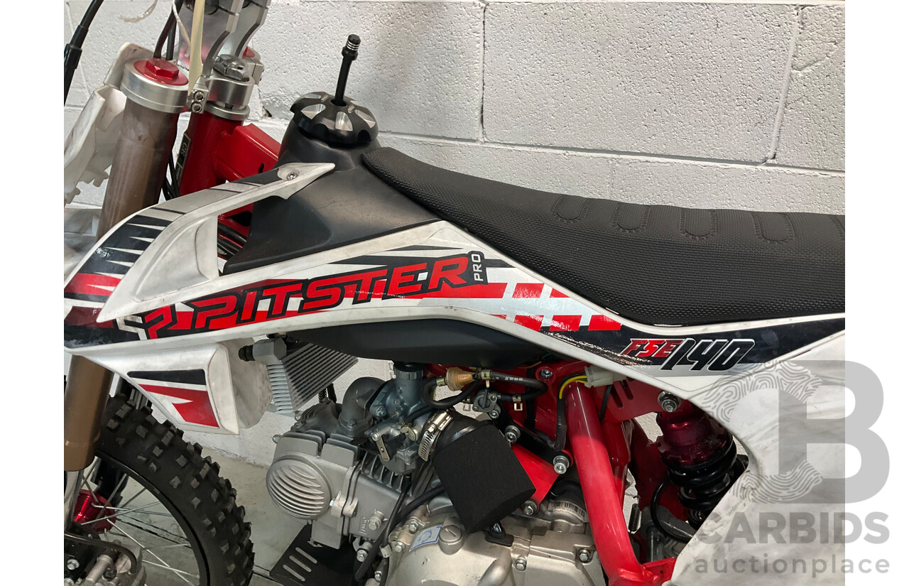 Pitster Pro 140cc Dirt Bike