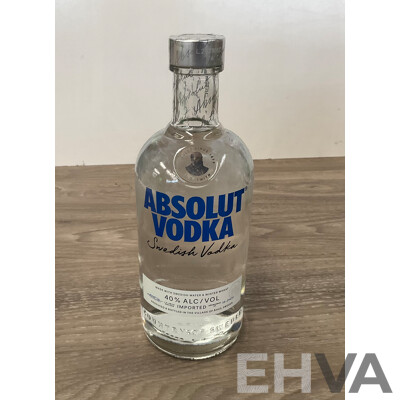 ABSOLUT Vodka 700ml & TANQUERAY London Dry Gin 1L - Lot of 2
