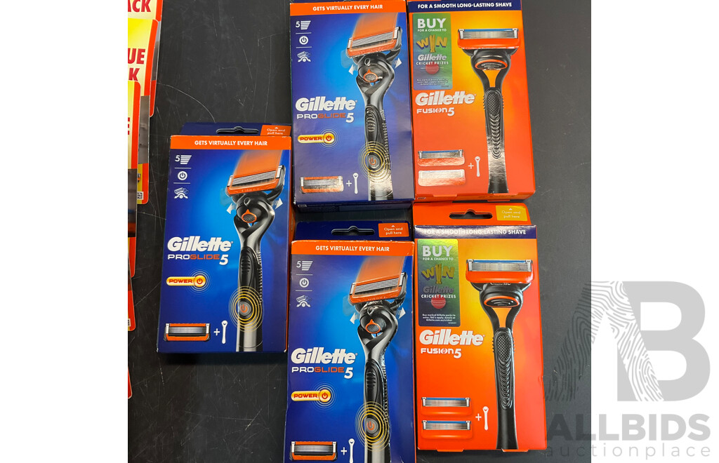 Assorted of GILLETTE Razor Blades - Lot 1550588 | ALLBIDS