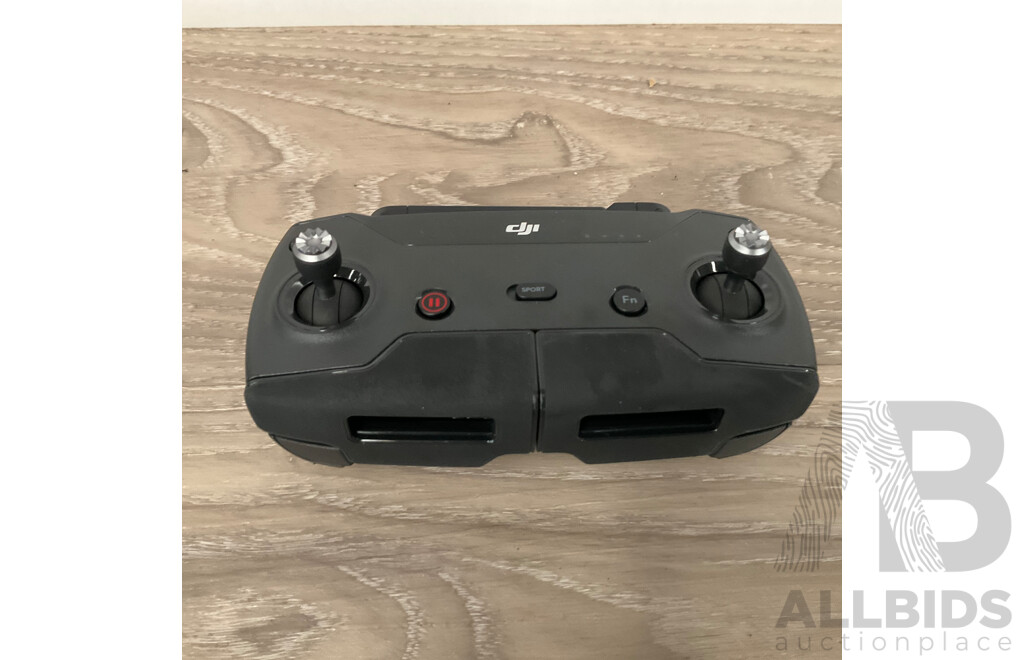 DJI SPARK Drone & GL100A Controller with Case