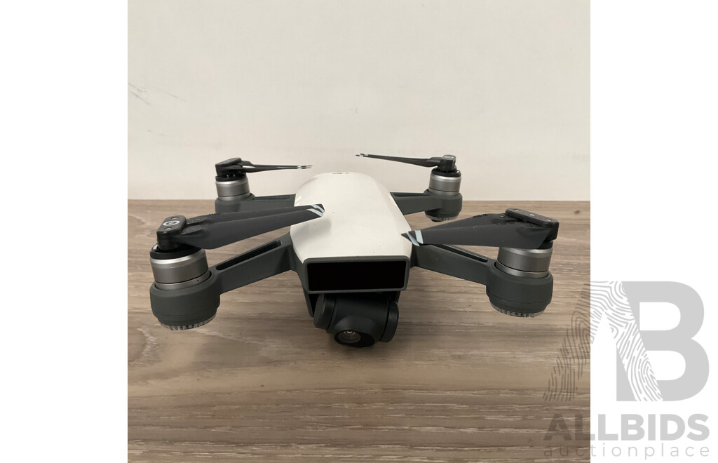 DJI SPARK Drone & GL100A Controller with Case