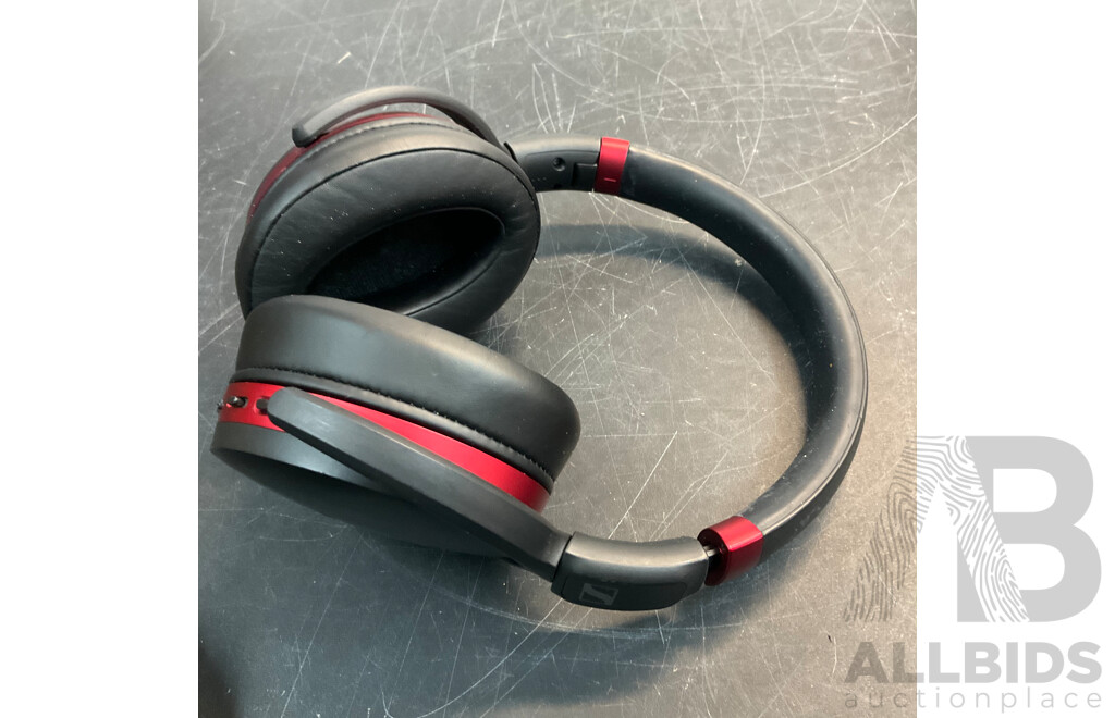 SENNHEISER Noise Cancelling Wireless Headphones - HD458BT &HD450BT