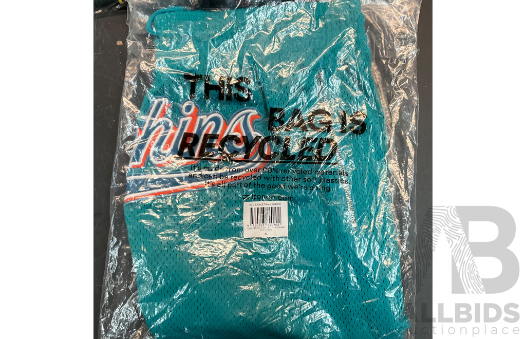 JEANSWEST POLO/Jeans FACTORIE NFL - Lot 1553629 | ALLBIDS