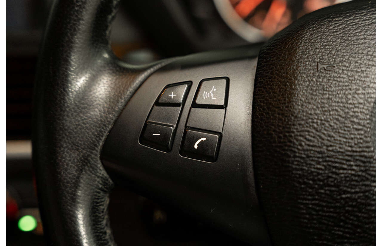 1/2012 BMW X5 Xdrive 35i E70 MY12 Upgrade 4d Wagon Black Turbo 3.0L - 7 Seater