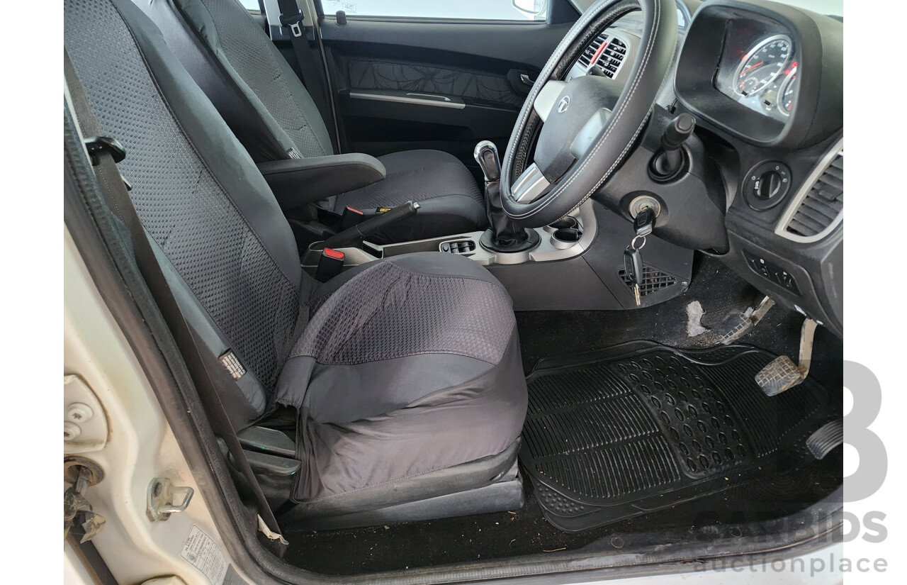 09/2014 Tata Xenon (4x2) RWD  Dual Cab Utility White 2.2L