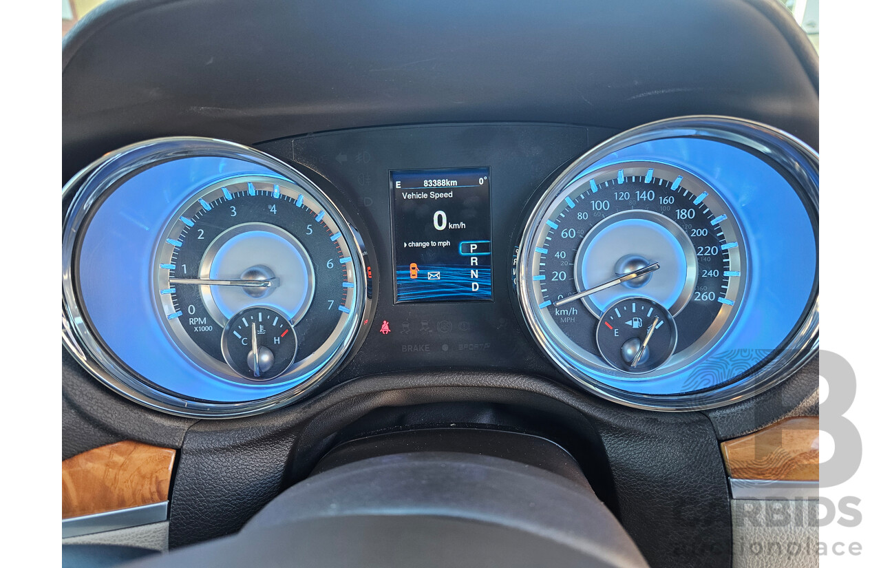 7/2013 Chrysler 300 C MY12 4d Sedan Blue 3.0L