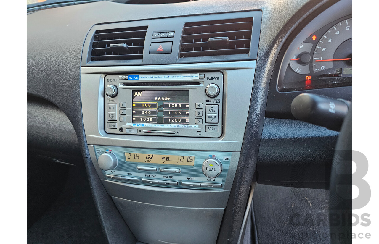 4/2010 Toyota Camry Touring SE ACV40R 09 UPGRADE 4d Sedan White 2.4L