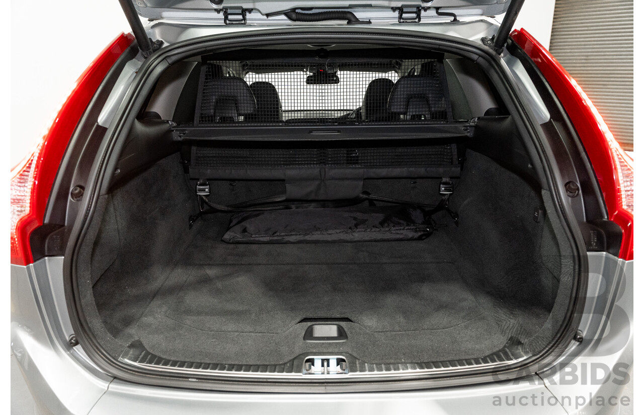 1/2015 Volvo XC60 T6 Luxury (AWD) DZ MY15 4d Bright Silver Metallic Turbo 3.0L