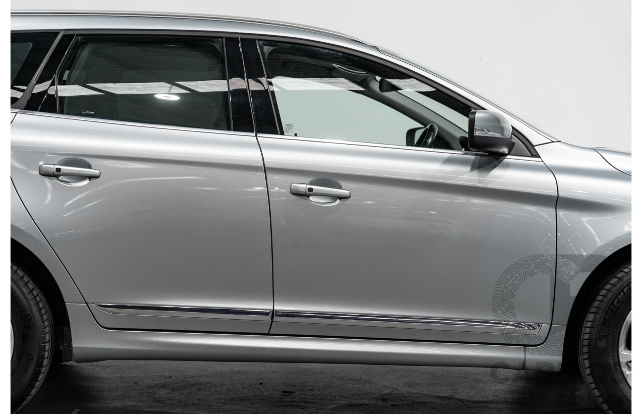 1/2015 Volvo XC60 T6 Luxury (AWD) DZ MY15 4d Bright Silver Metallic Turbo 3.0L