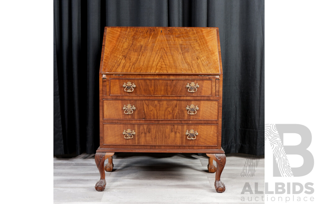 Queen Anne Style Fall Front Bureau