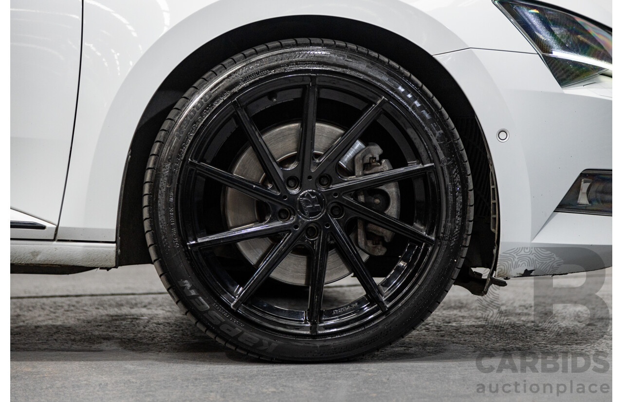 05/2017 Skoda Superb 206TSI Sportline (AWD) NP MY17 4d Sedan Moon White Metallic Turbo 2.0L