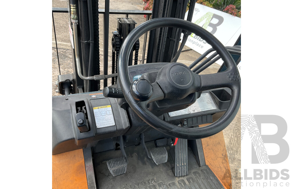 2006 TOYOTA 42-FG18 Counterbalance Forklift