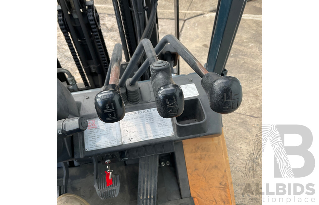 2006 TOYOTA 42-FG18 Counterbalance Forklift