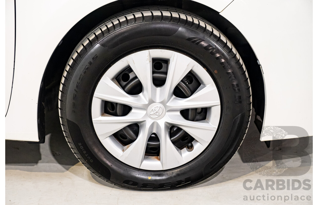 10/2017 Toyota Corolla Ascent ZRE172R 4d Sedan White 1.8L