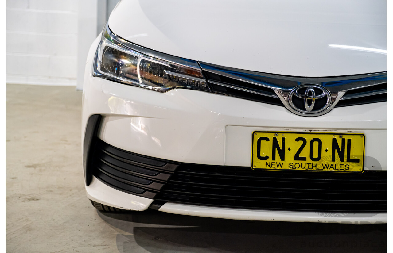 10/2017 Toyota Corolla Ascent ZRE172R 4d Sedan White 1.8L
