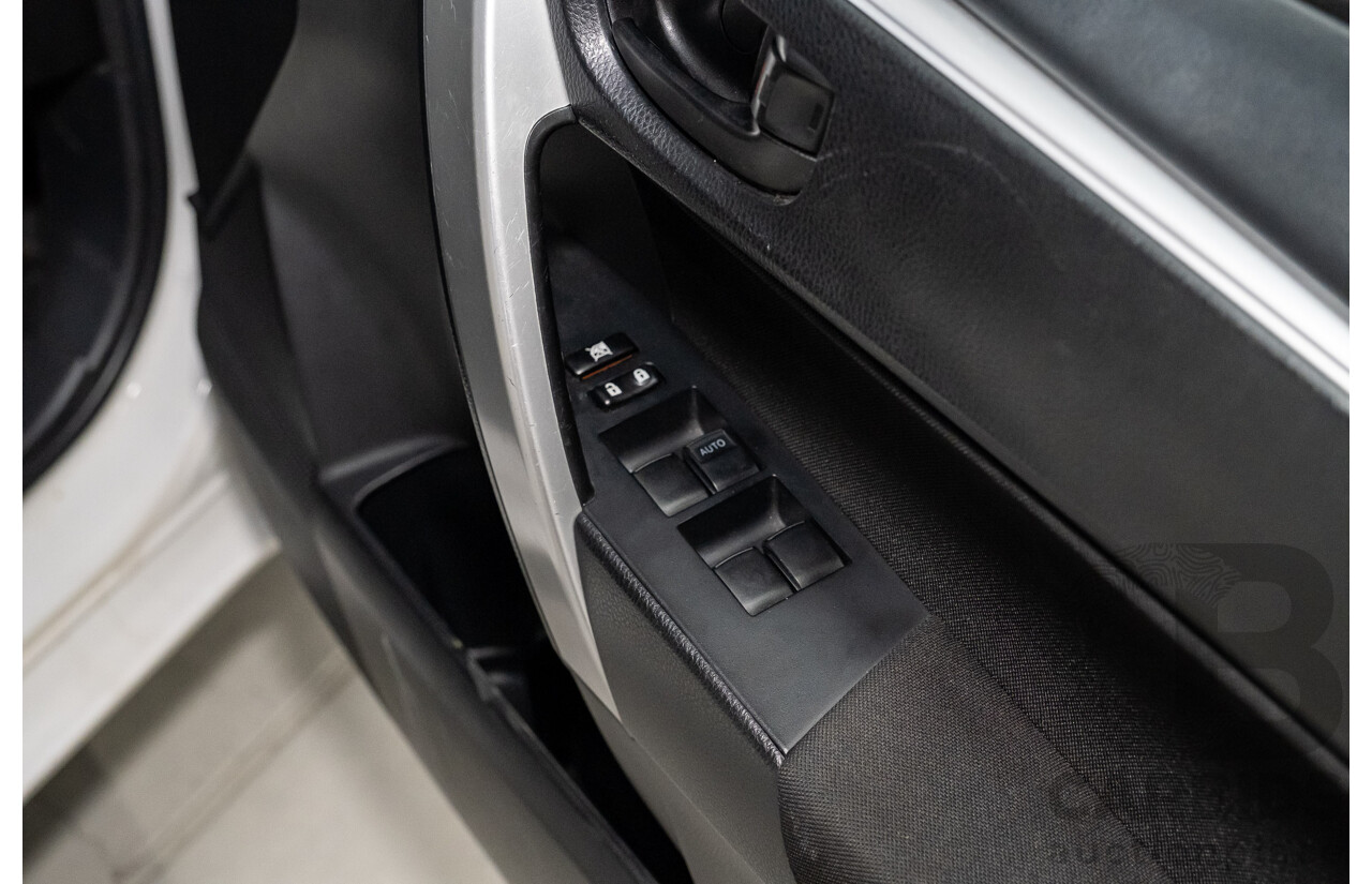 10/2017 Toyota Corolla Ascent ZRE172R 4d Sedan White 1.8L